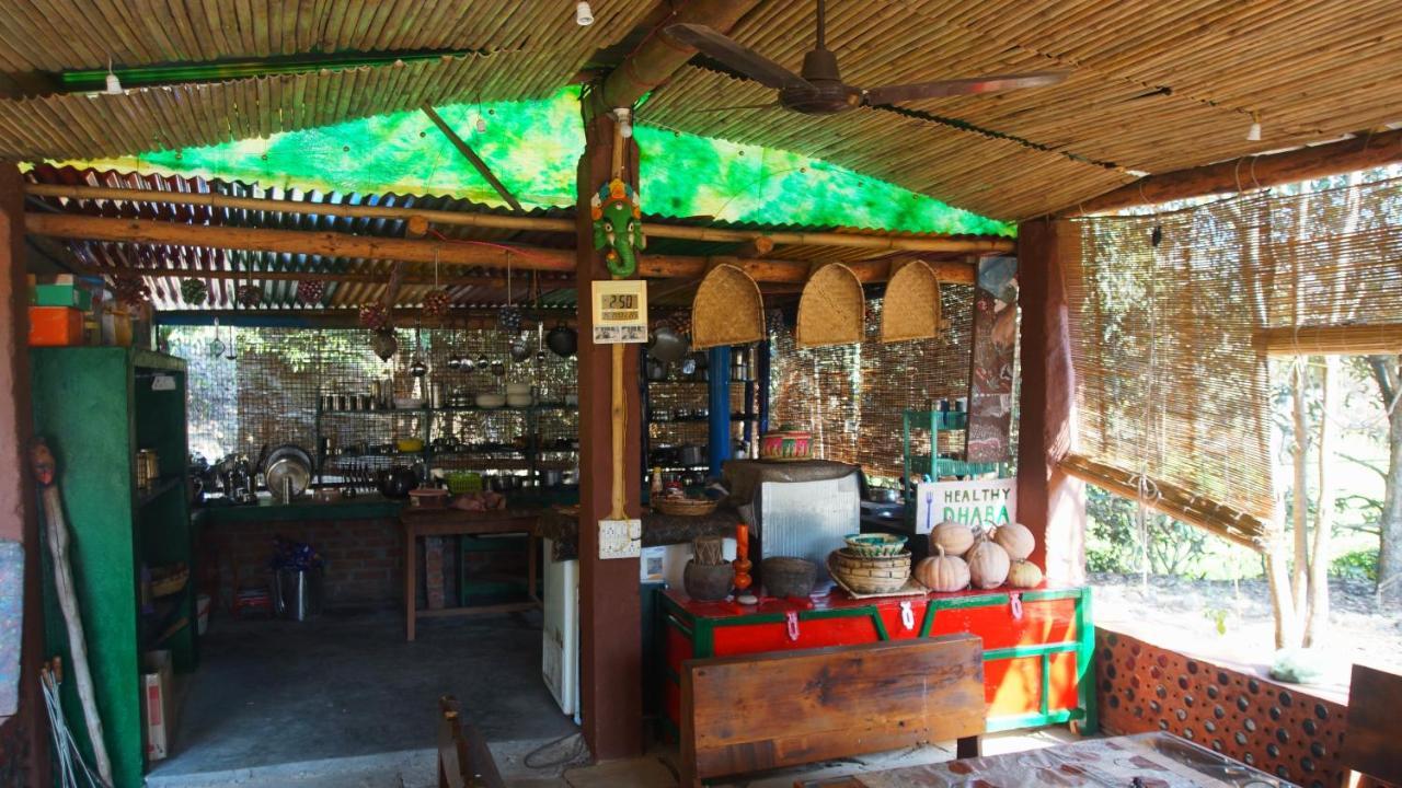 Hobo Huts By The Riverside Panuanaula Exterior photo