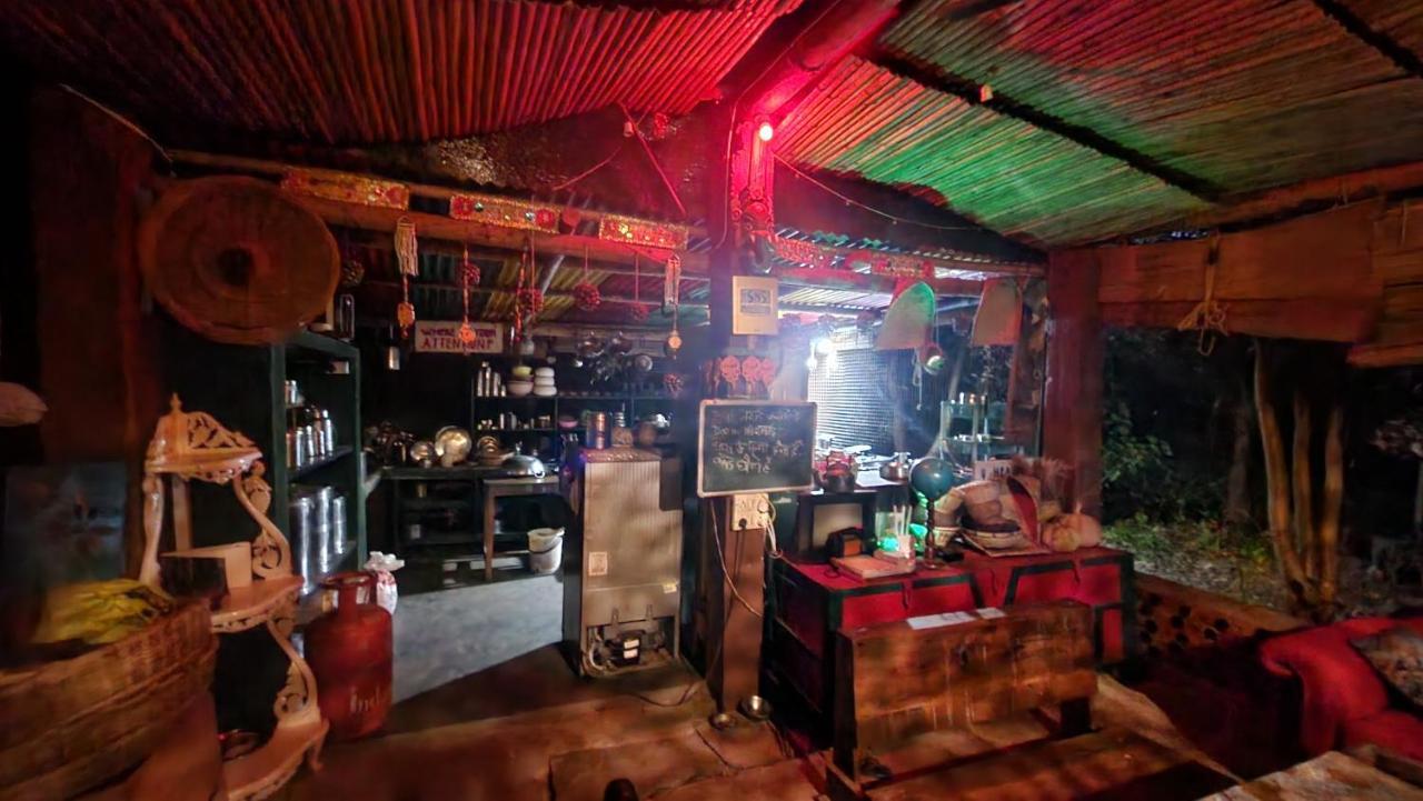 Hobo Huts By The Riverside Panuanaula Exterior photo