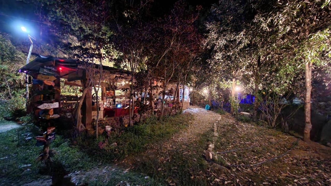 Hobo Huts By The Riverside Panuanaula Exterior photo