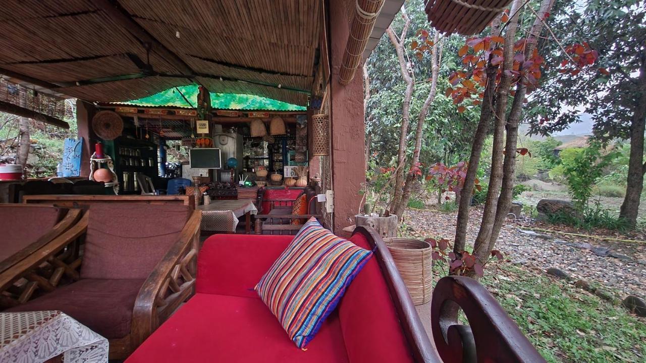 Hobo Huts By The Riverside Panuanaula Exterior photo
